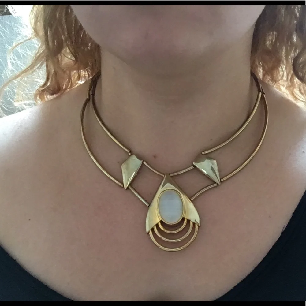 Belle Noel necklace gold color
